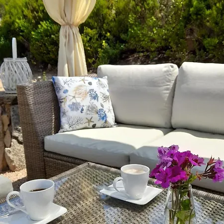 Casa Mirto - Villaggio Galanu بيت للعطل